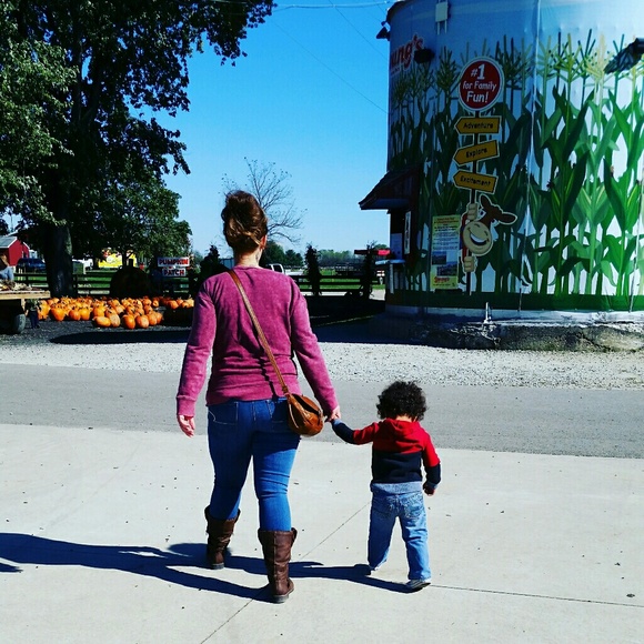 Meet your Posher, Audrey - Picture 2 of 4